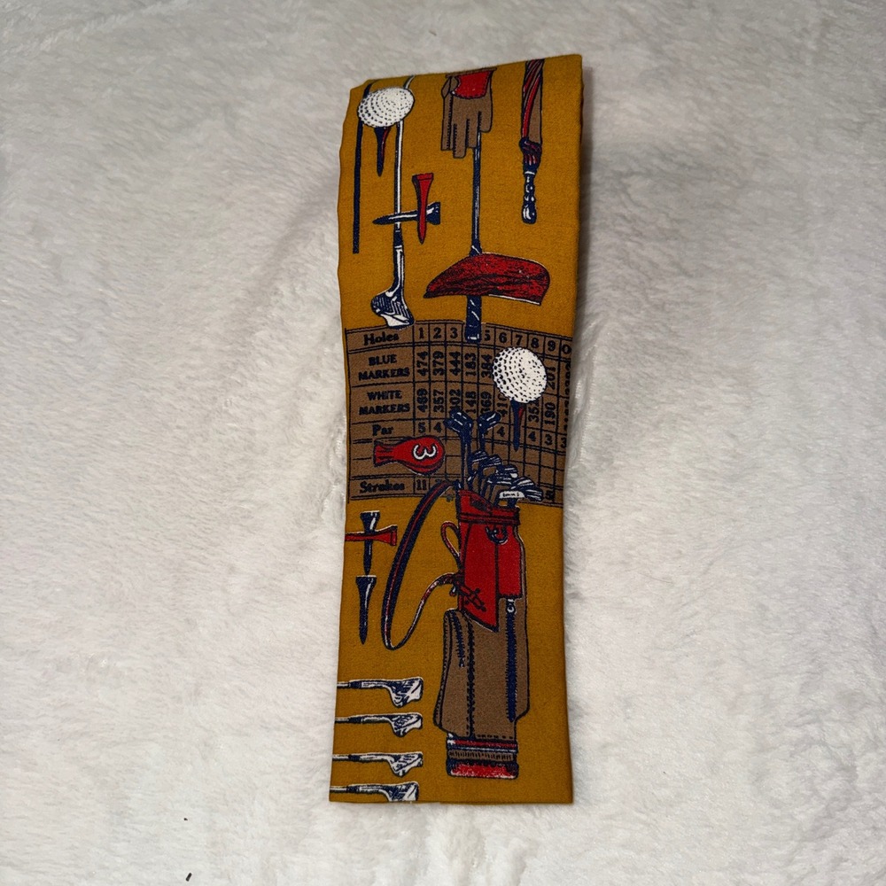 Vintage Rooster Mens Golf Club Scorecard Novelty Square‎ Tie Bernhardts